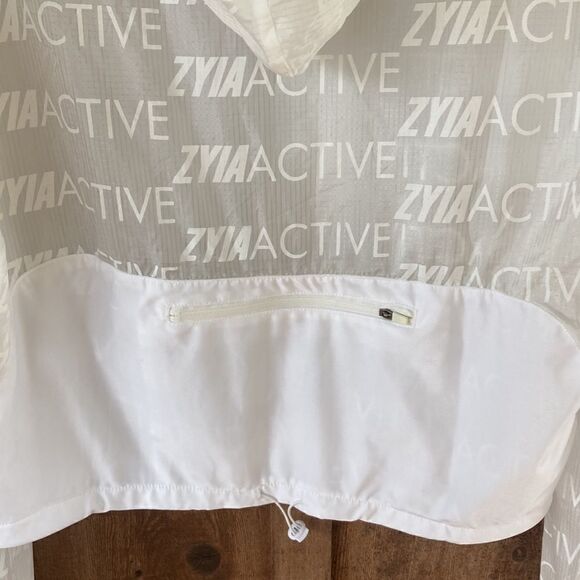 Zyia Active Graphic White Zip-up Breeze Jacket - Picture 6 of 11
